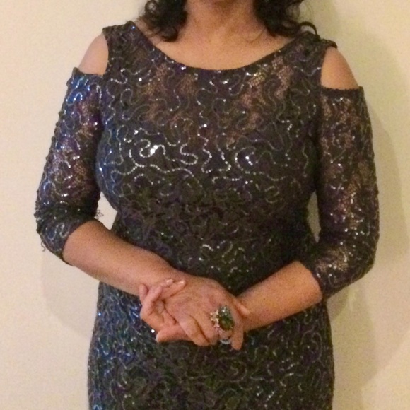 Party gown - Picture 3 of 3